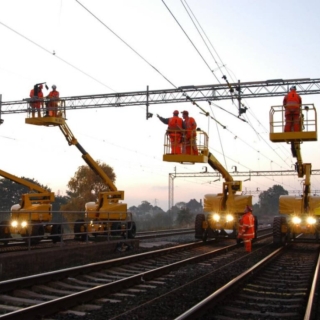 Rail Boom Lifts For Night Work