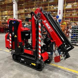 5 Features To Look For When Buying Or Renting A Mini Crane Italian-Engineered Mini Crane By PB Canada