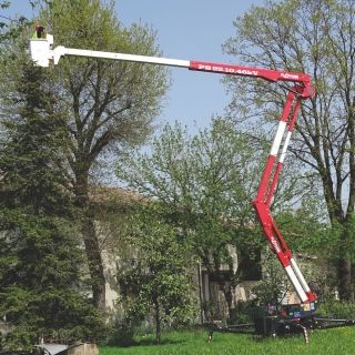 Spider Lift Exclusion Zone For Tree Care