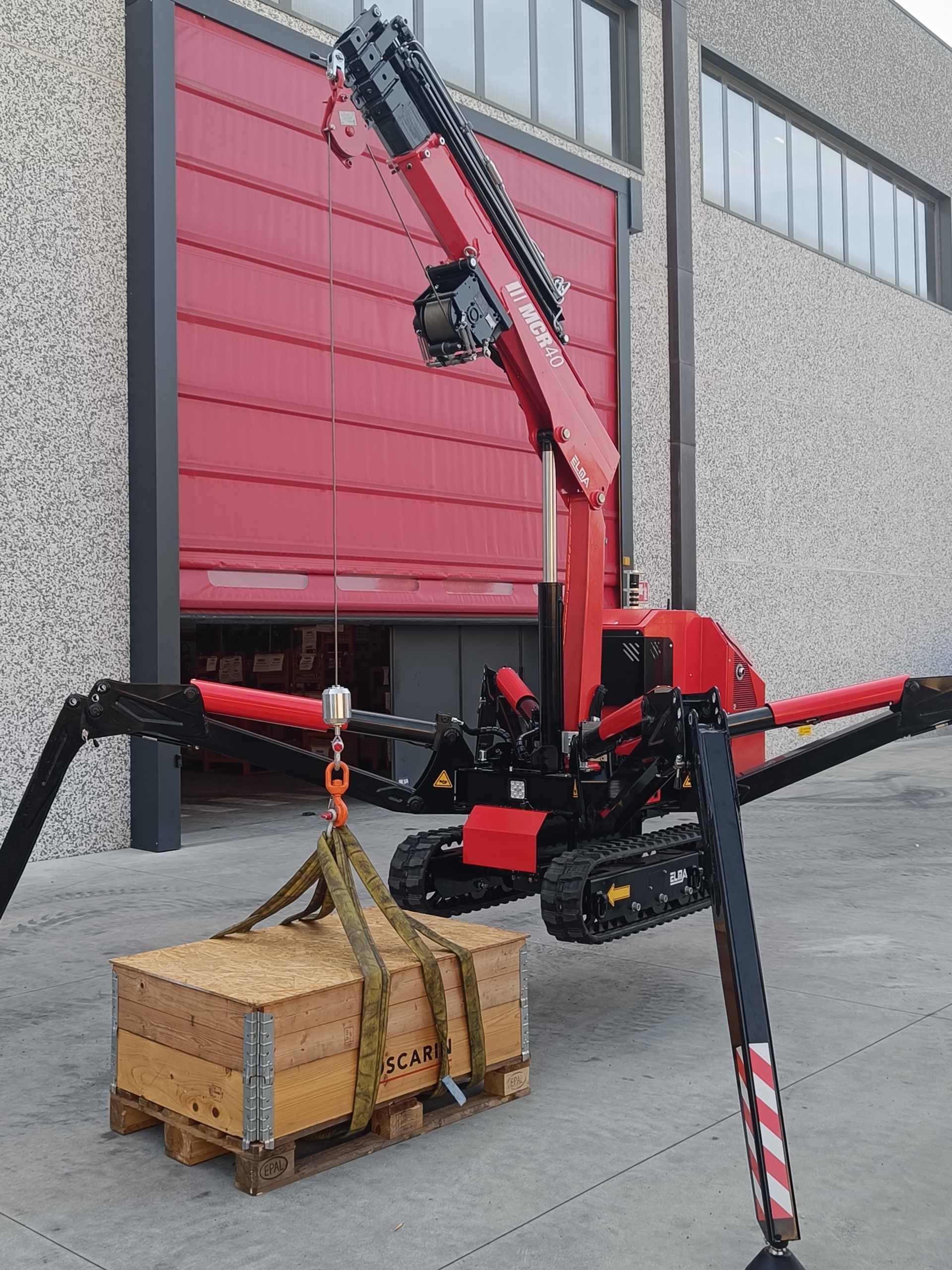 MCR 40 mini crane with maximum movable load 2100kg