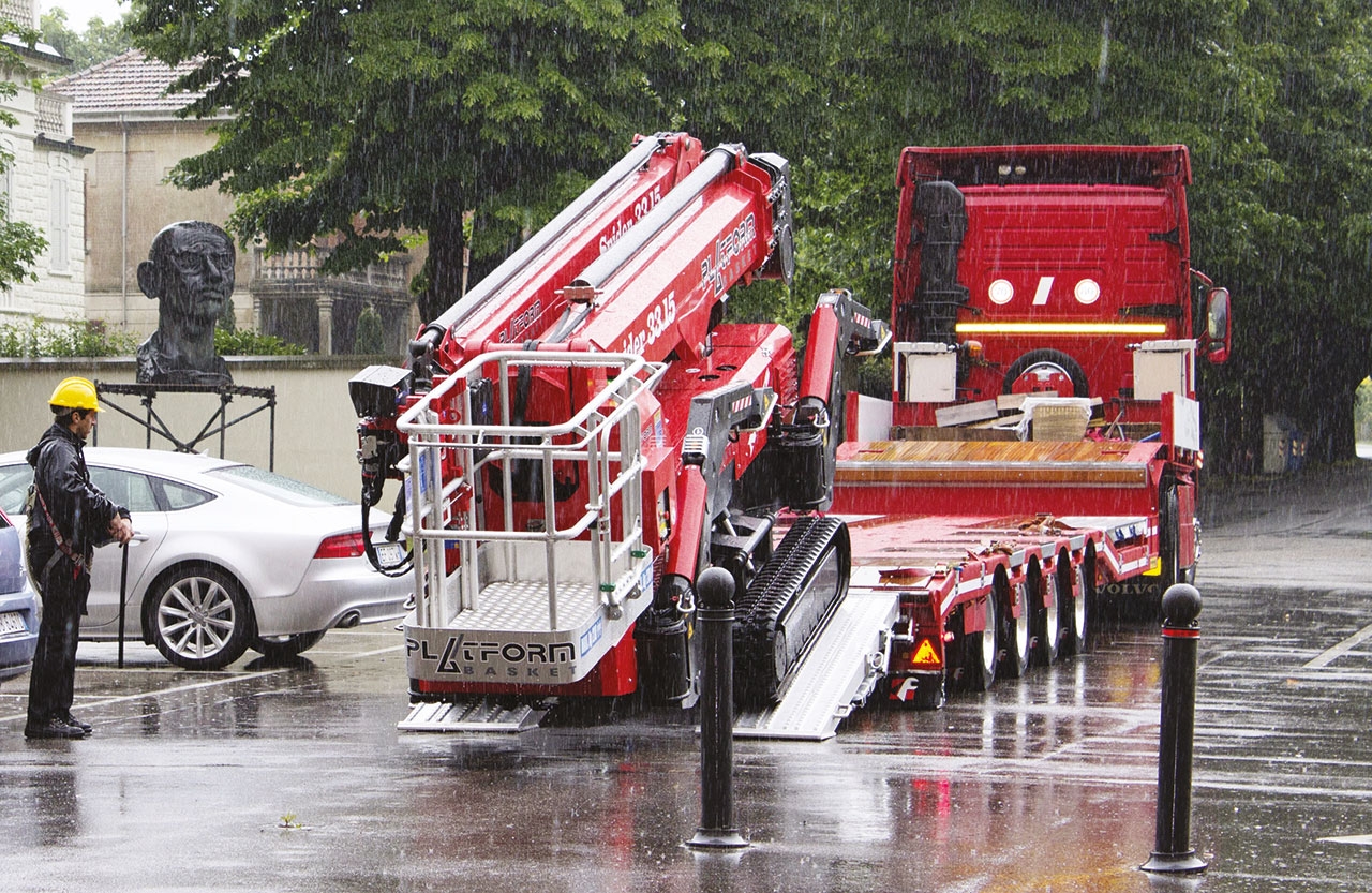 Heavy-duty lift positioned at an event setup.